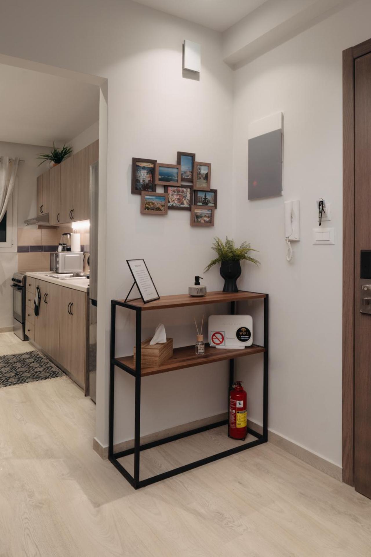 Vivian'S Deluxe Apartment 파트라 외부 사진
